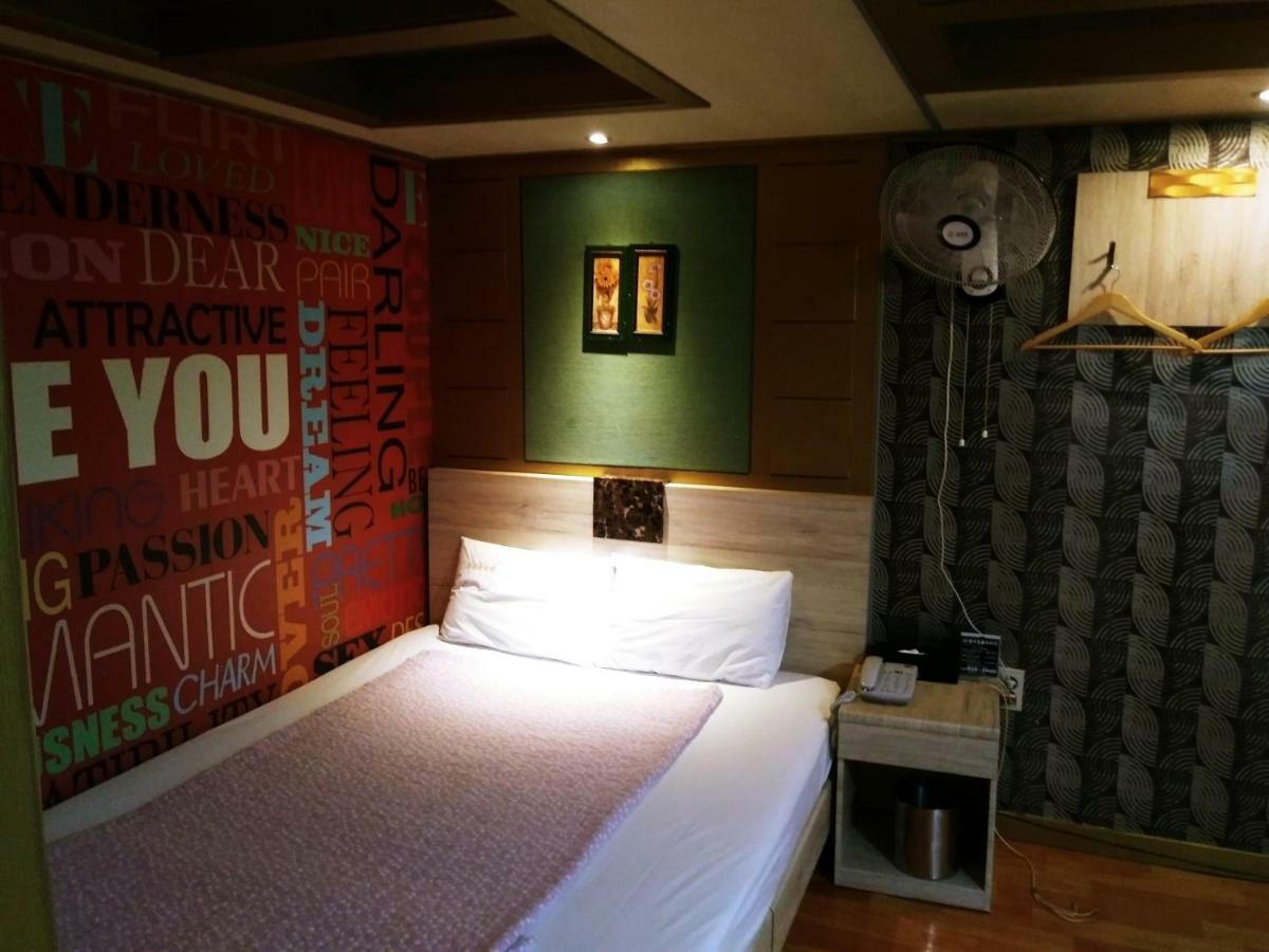 Umbrella Motel Σεούλ Εξωτερικό φωτογραφία